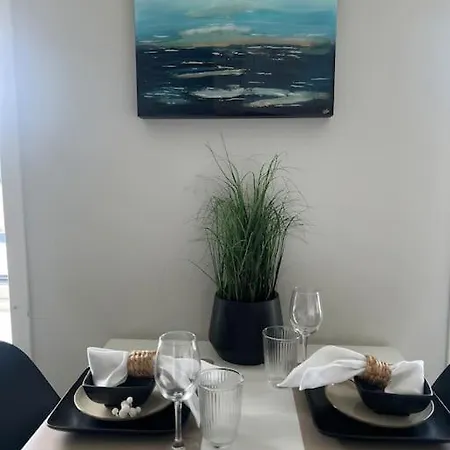 Hellegata 5 - In The Heart Of Alesund Apartment Exterior photo